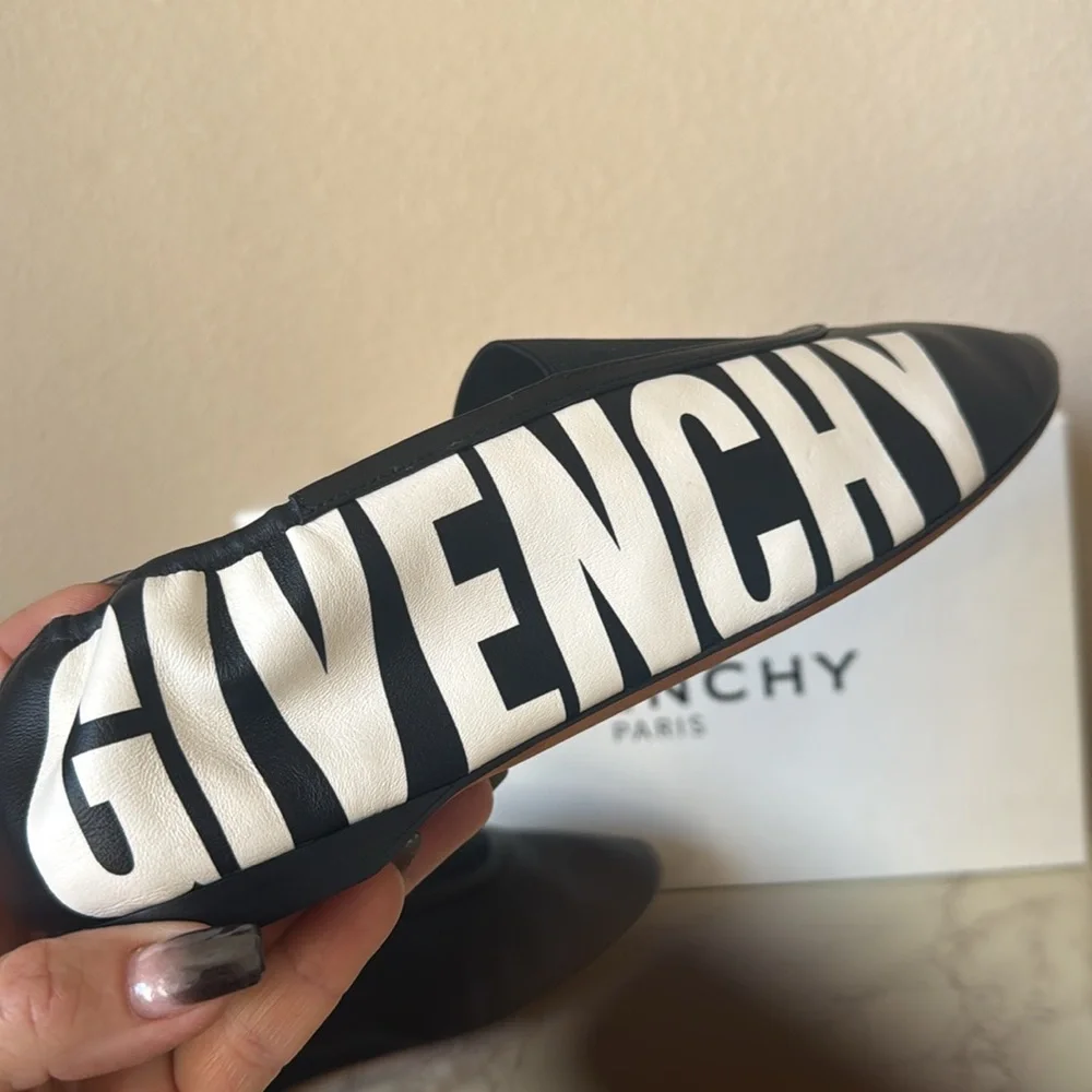 Givenchy Paris Rivington Flats - Picture 14 of 16